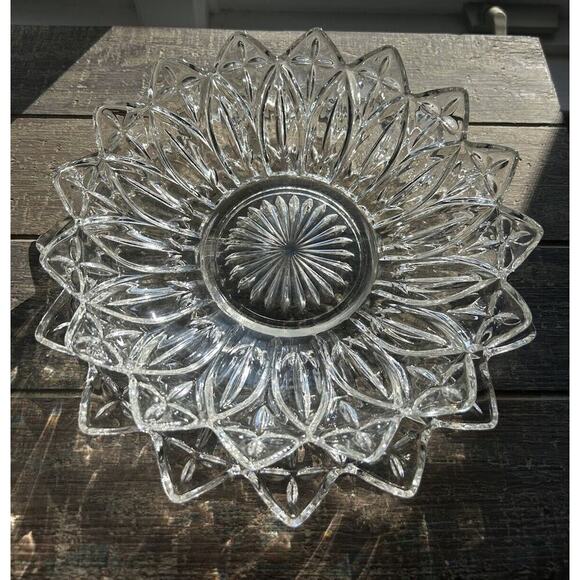 Vintage Federal Glass Petal Pattern Clear Glass Serving Bowl & Platter Flower - Picture 13 of 16